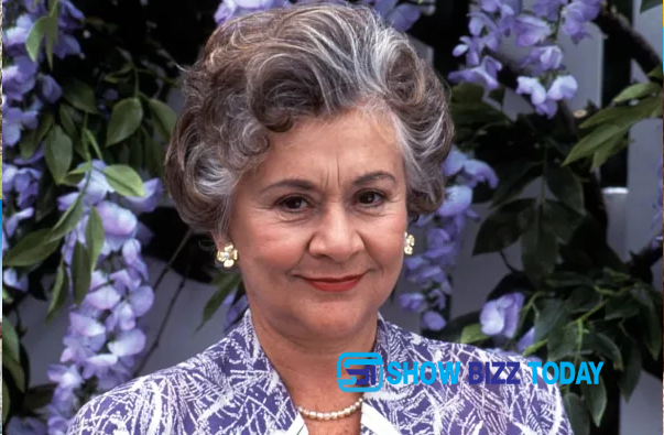 Joan Plowright: A Remarkable Journey Through Theatre and Film